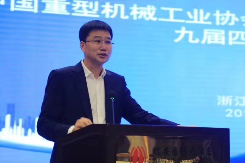 桥式起重机理事会各位专家代表一行来参观乐竞体育官网登录入口