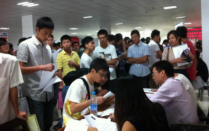 武汉高校育英才 瑞安企业纳人才---29名各大院校莘莘学子加盟“乐竞体育官网登录入口大家庭”